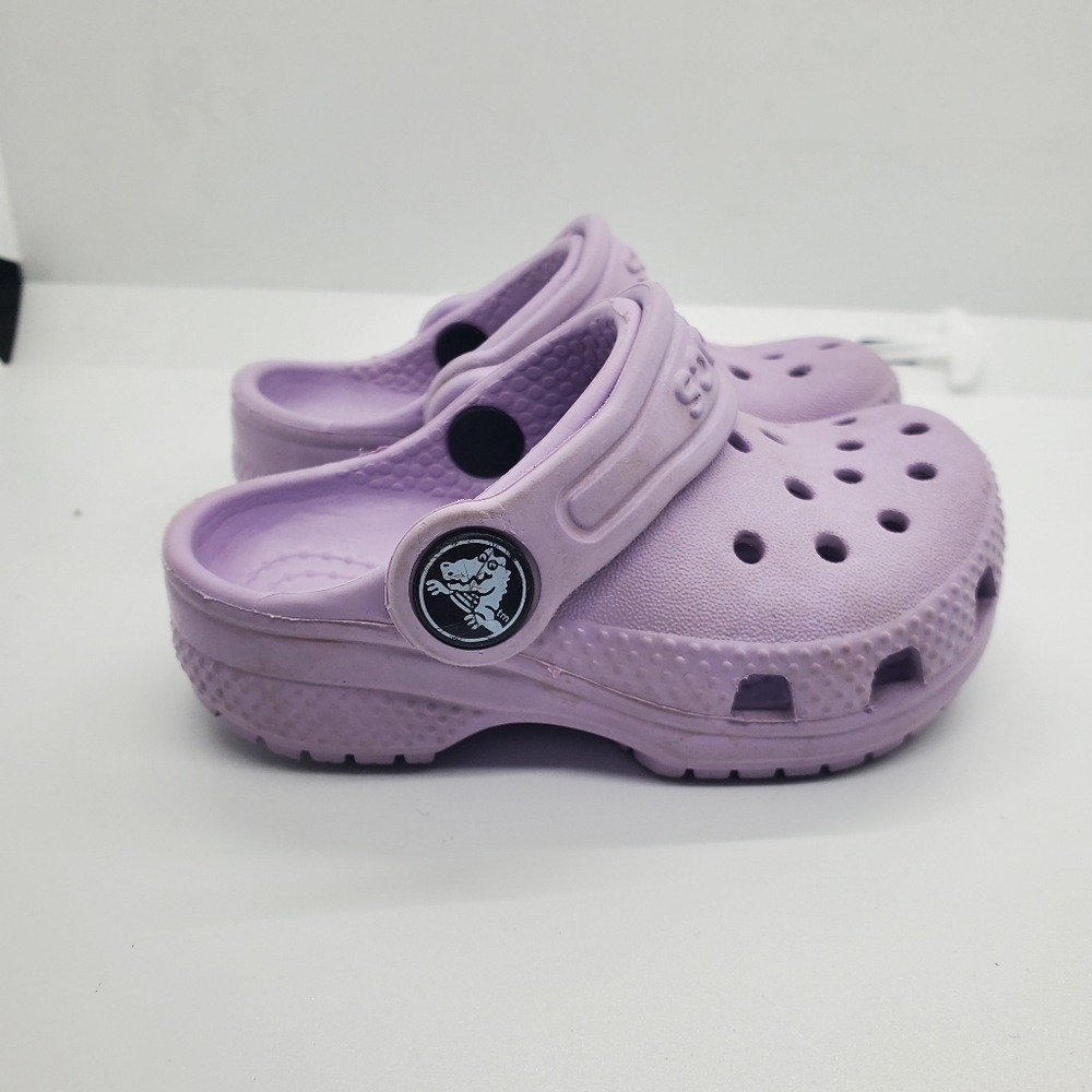 Kids sz 4 Purple Crocs